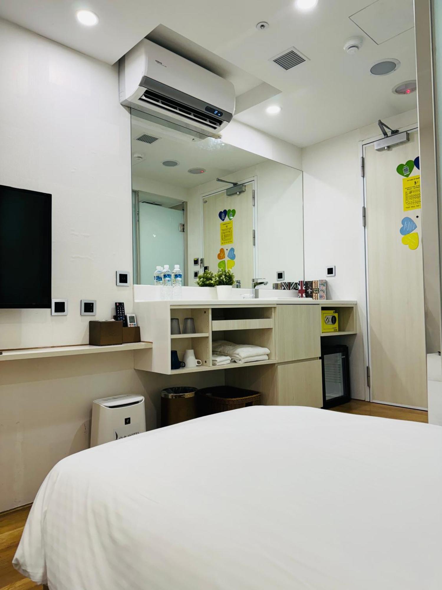 Apause Inn Taipei Exteriör bild