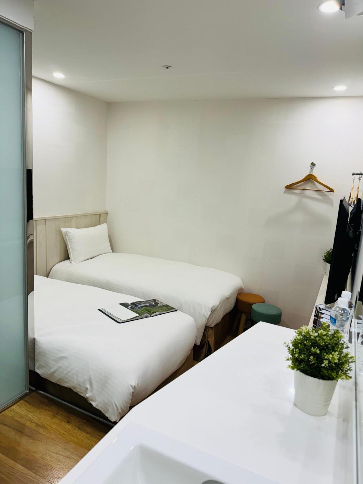 Apause Inn Taipei Exteriör bild