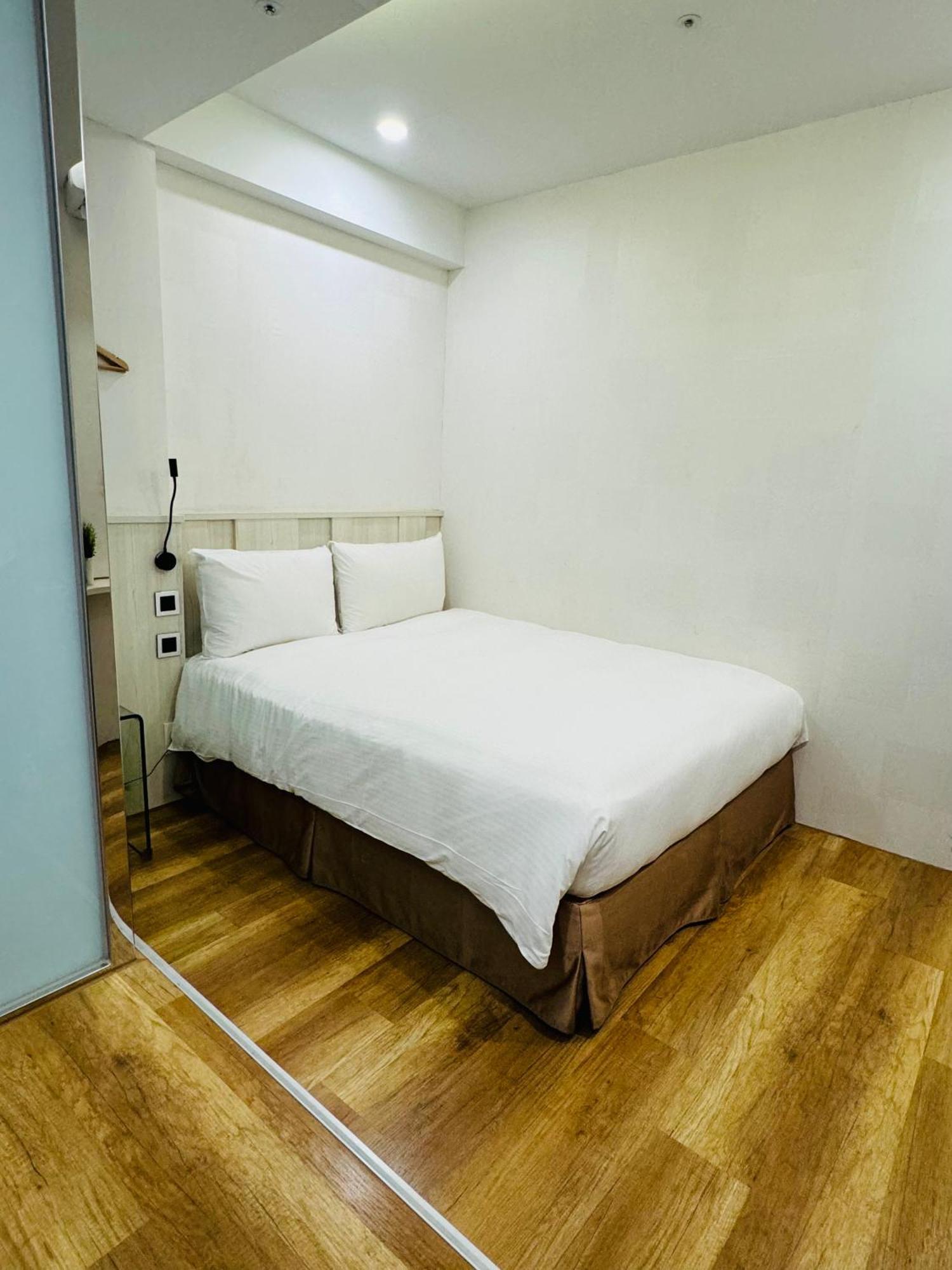 Apause Inn Taipei Exteriör bild